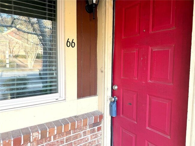 Building Photo - 66 Country Pl Ct