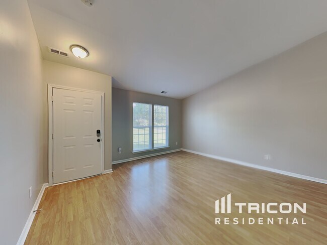 Foto del edificio - 104 N Tanninger Rd