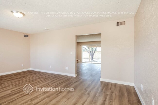 Foto del edificio - 8838 N 46th Dr