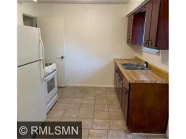 Foto del edificio - 4661 Monroe St NE