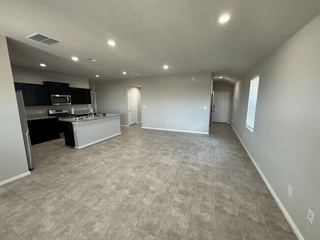 Foto del edificio - 7700 Yellow Jacket Rd