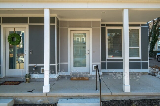 Building Photo - 918 Porter St