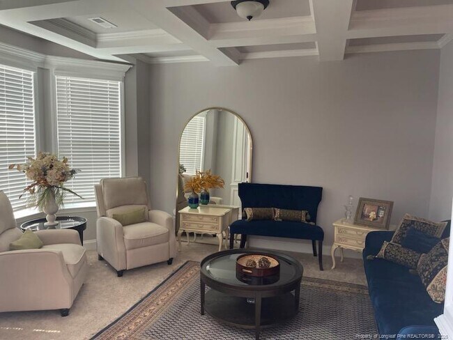 Foto del edificio - 3209 Cragburn Pl