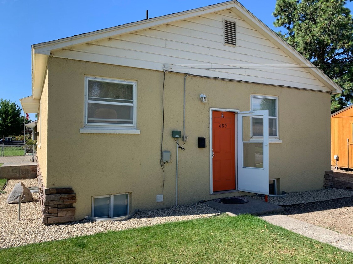 895 N 7th E St, Mountain Home, ID 83647 Townhome Rentals in Mountain