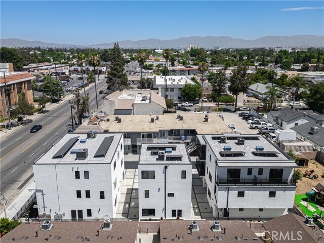 Building Photo - 6702 Kester Ave