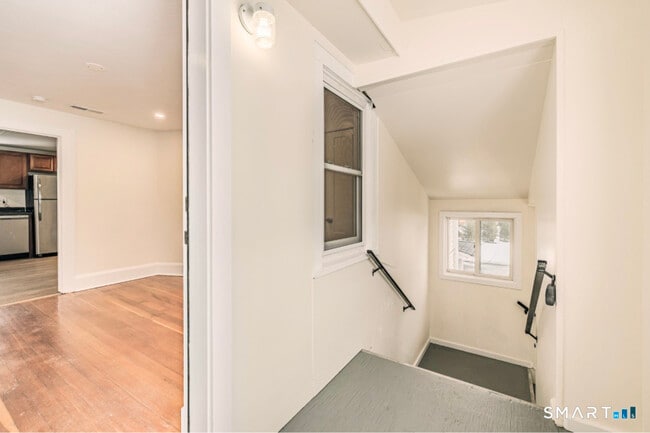 Foto del edificio - 8 Piney Ridge Rd