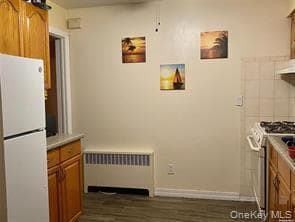 Building Photo - 514 E Park Ave