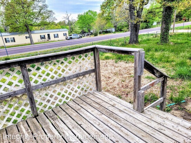 Building Photo - 2 br, 2 bath House - Trailer for rent 2135...