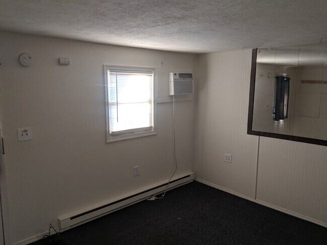 Building Photo - 5623 Atlantic Ave