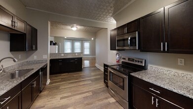 58 E 12th Ave