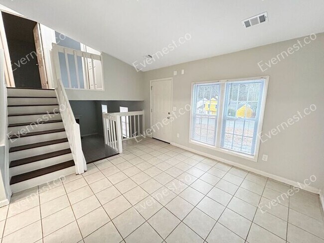 Foto del edificio - 1373 Mill Lake Cir