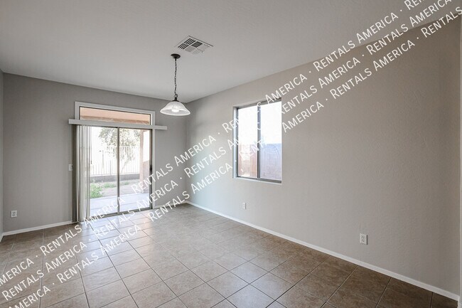 Foto del edificio - 7012 W Alta Vista Rd