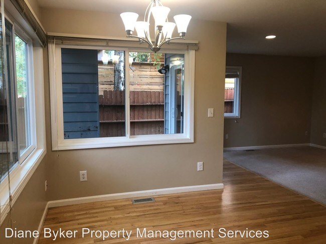 Building Photo - 4 br, 3 bath House - 4751 Sportsman Drive