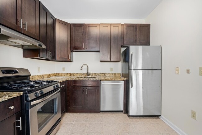 Photo - 71 North St House