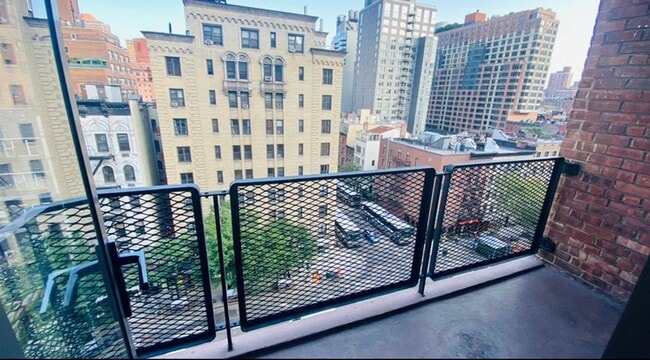 Building Photo - EAST 35 STREET