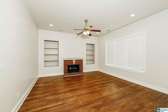 Foto del edificio - 4601 Nicholas Dr