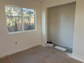 Building Photo - 7538-7532 Cozycroft Ave Building Photo - 7538-7532 Cozycroft Ave