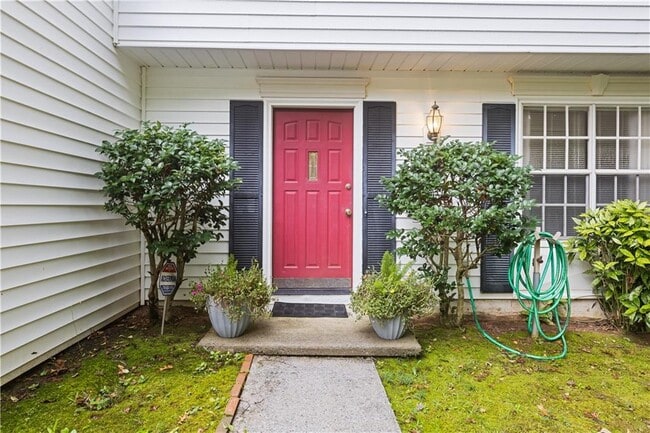 Building Photo - 3857 Peachtree Corners Cir