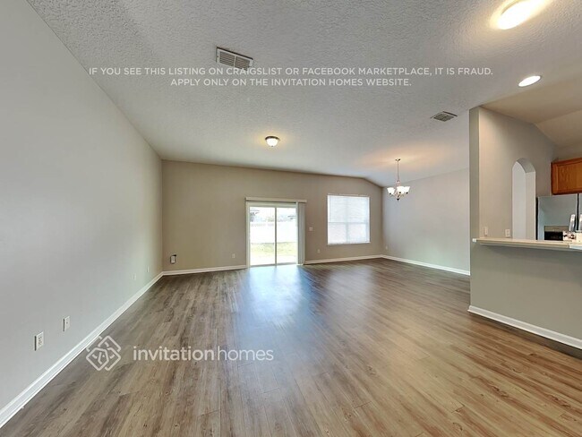 Foto del edificio - 534 Roserush Ln