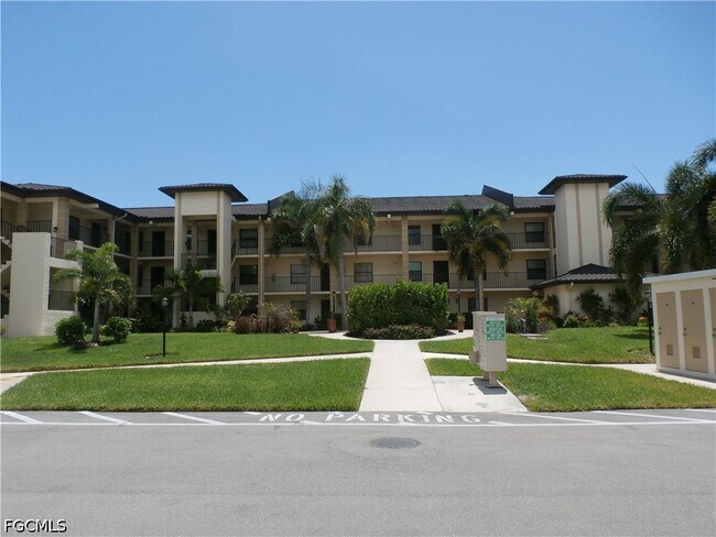 Building Photo - 12661 Kelly Sands Way