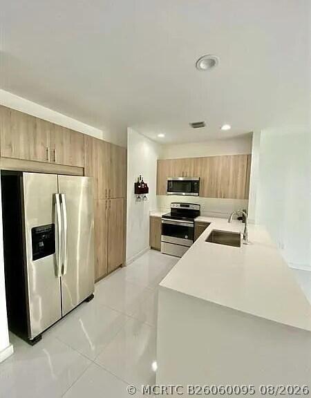 Foto del edificio - 1060 Crystal Way