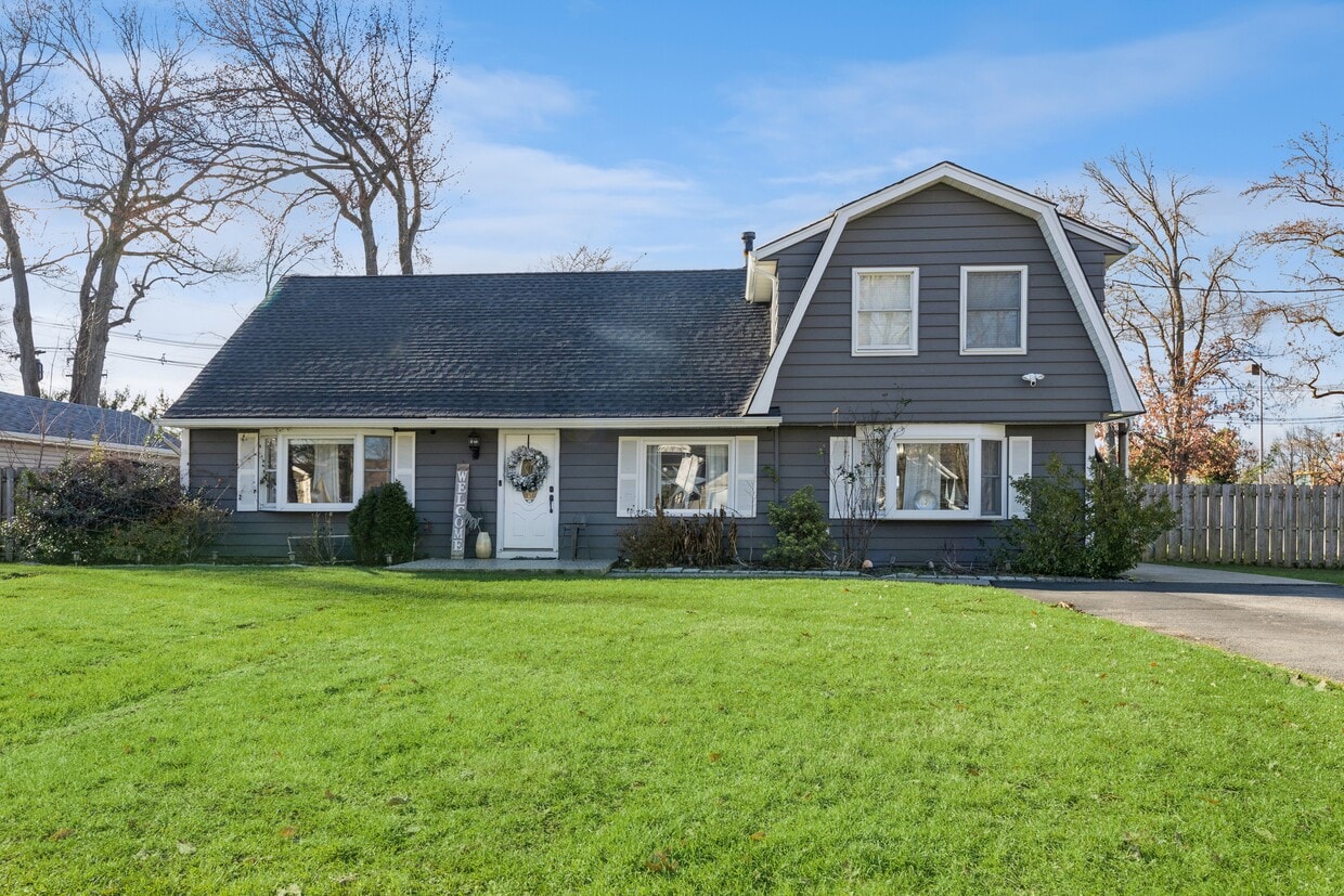 178 Brookfield Ave, Paramus, NJ 07652 House Rental in Paramus, NJ