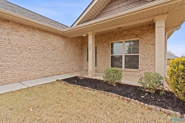 Foto del edificio - 610 River Landing Blvd SW