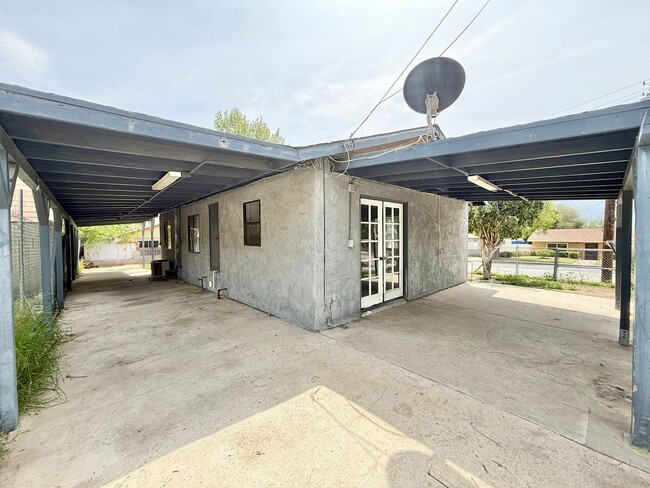 Building Photo - For Rent – Updated 3-Bedroom Home in Piru
