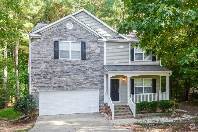 Building Photo - 210 River Hills Dr