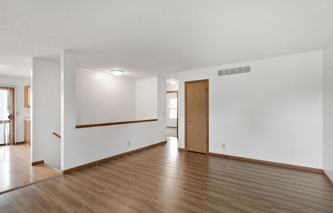 Foto del edificio - Excellent Location Near Elementary School ...