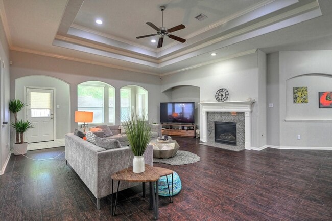 Foto del edificio - 7810 Oak Moss Dr