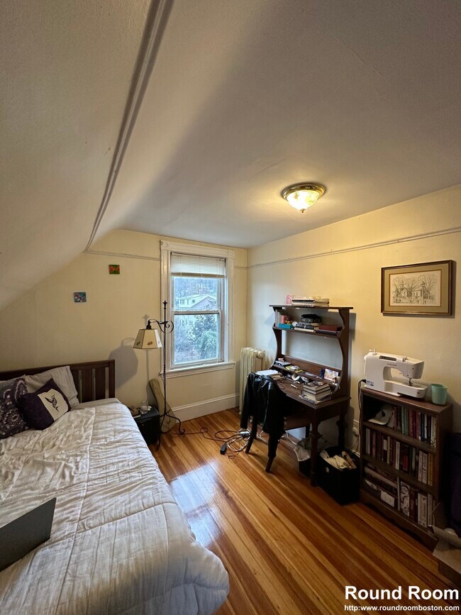 Foto del edificio - 50 Brainerd Rd