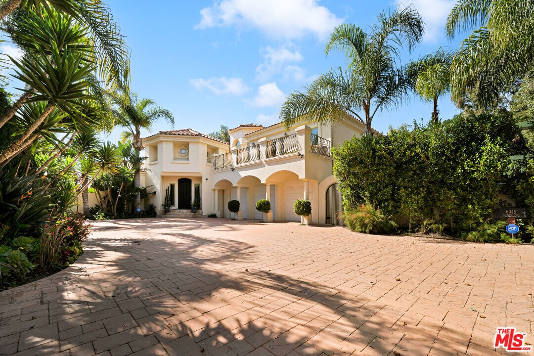 6045 Galahad Dr, Malibu, CA 90265 Room for Rent in Malibu, CA