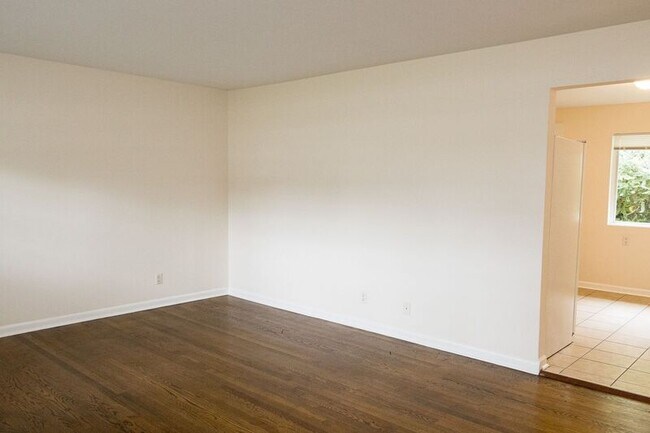 Foto del edificio - 2410 Hickory Valley Rd