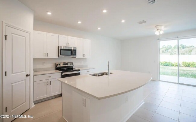 Photo - 292 Annies Pl Townhome