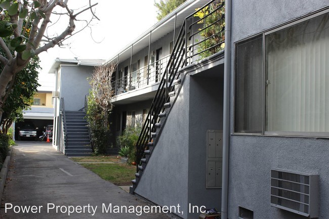 Foto del edificio - 4355 Mammoth Ave