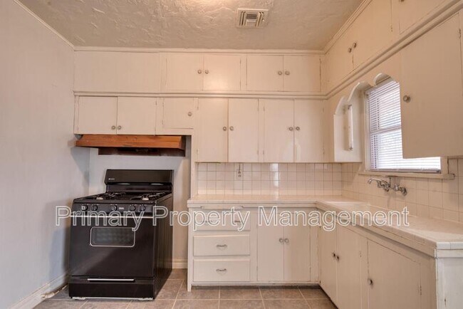 Foto del edificio - 1132 N St Clair Ave