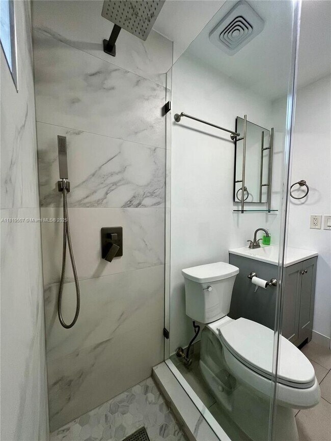 Foto del edificio - 361 SW 20th Rd