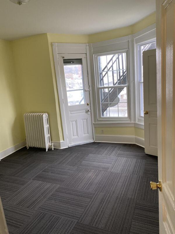 Building Photo - 1234 Perkiomen Ave