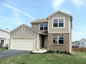 Building Photo - 3434 Royal Hill Dr