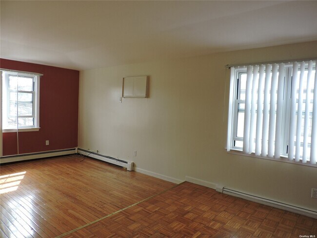 Foto del edificio - 172-61 125th Ave