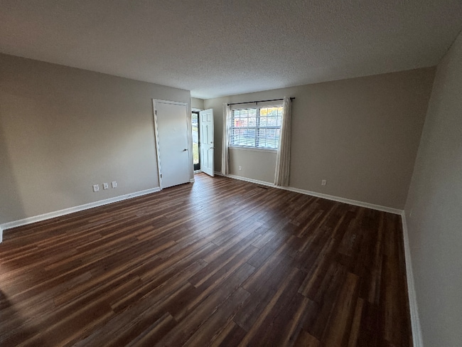 Building Photo - 4706 Metro Park Ln