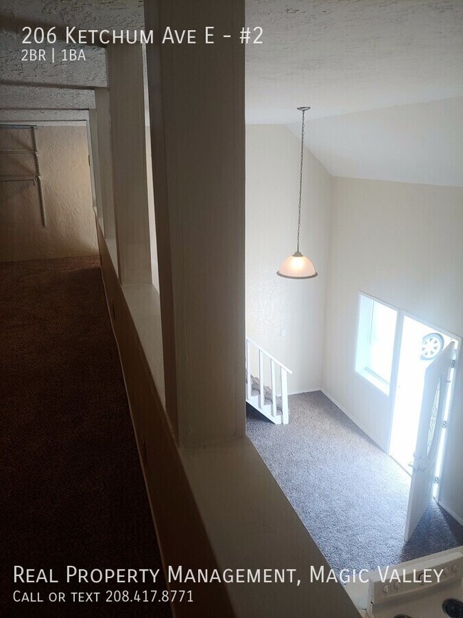 Foto del edificio - Unique 2 Bedroom, 1 Bathroom Apartment wit...