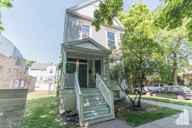 Foto del edificio - 2 bedroom in Chicago IL 60657