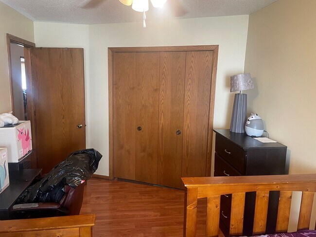 Building Photo - 3866 Westbury Dr