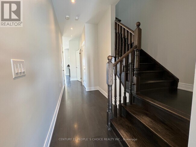 Photo du bâtiment - 305 Atkinson St