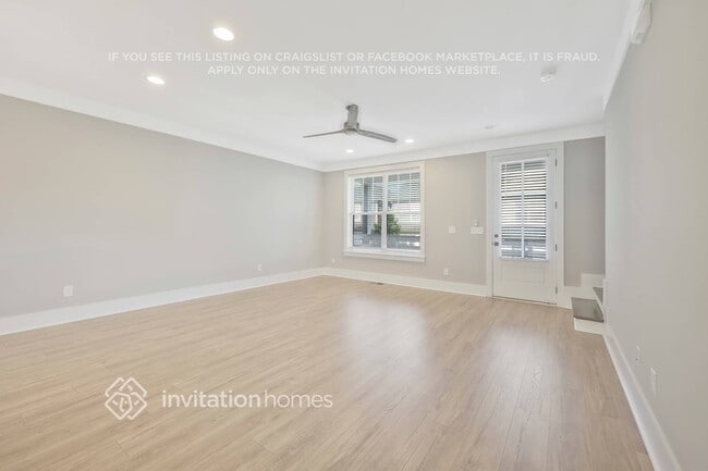 Building Photo - 647 Vernon Ave
