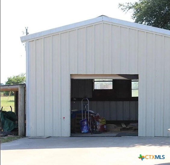 Foto principal - 256 Co Rd 481