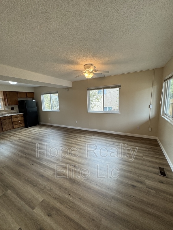 Foto del edificio - 1225 N Chestnut St