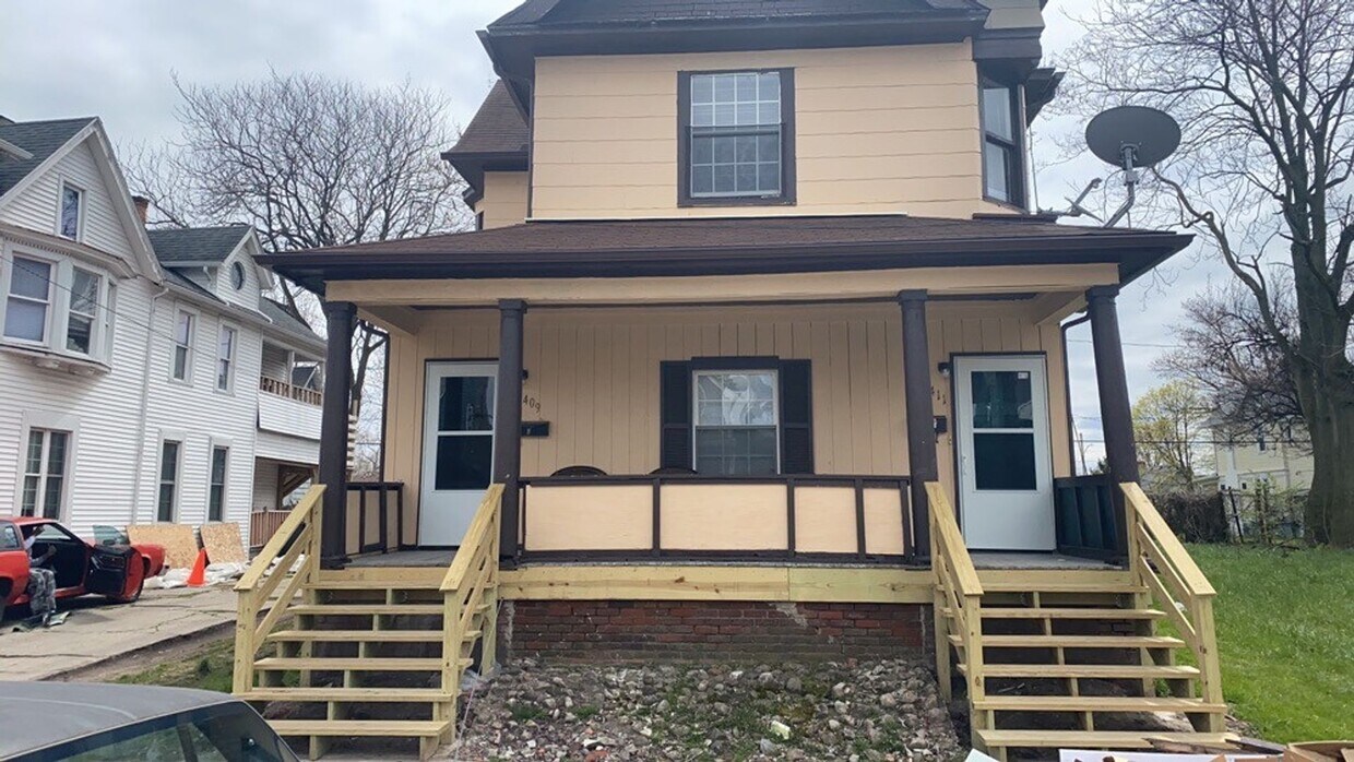 Foto principal - 409 Eastern Ave